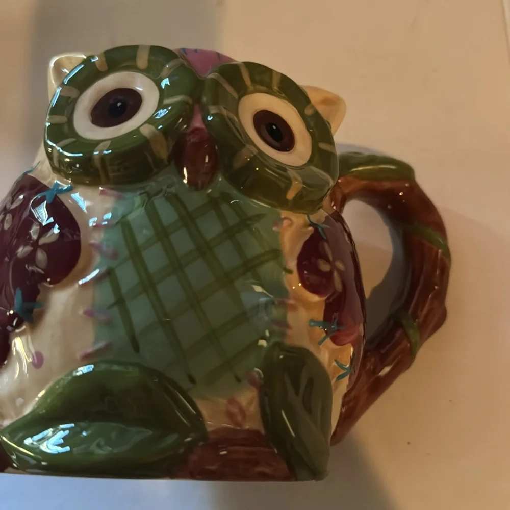 Pier 1 large Owl nwt